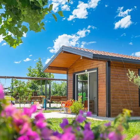 Natyra E Ishullit -resort- * Ishull-Shëngjini