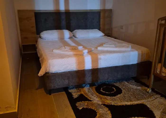 Natyra E Ishullit -resort-