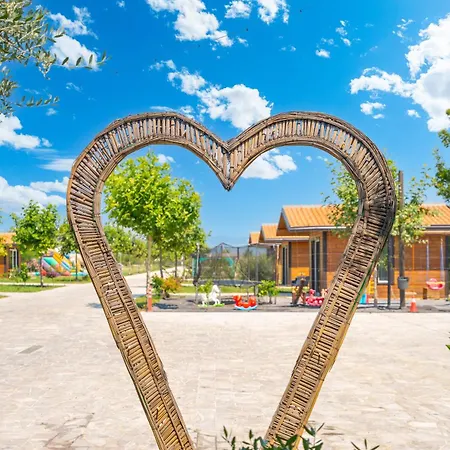 Курортный комплекс Natyra E Ishullit -resort-