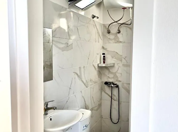 Natyra E Ishullit -resort-