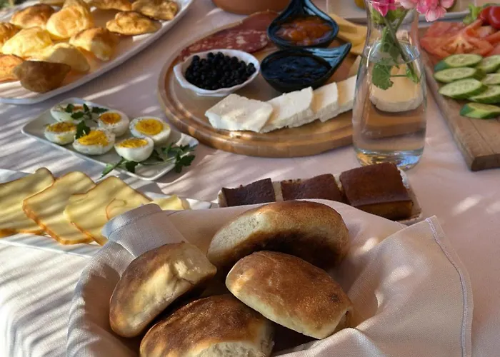 Natyra E Ishullit -resort- Ishull-Shengjini