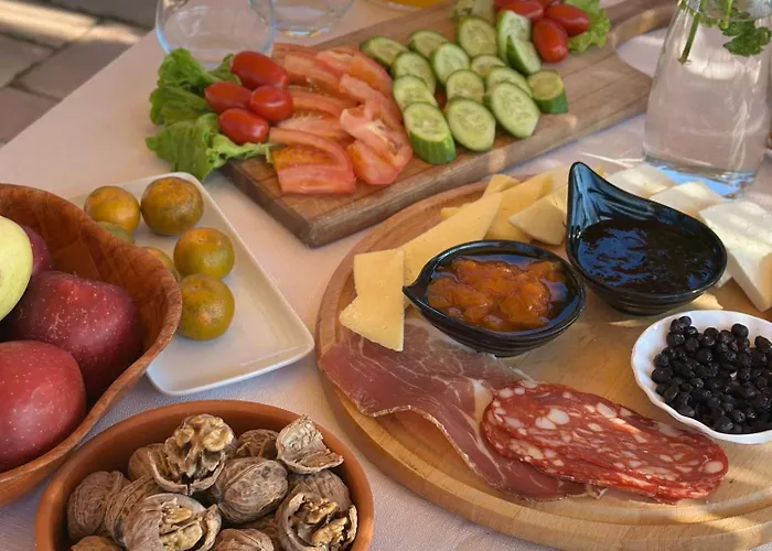 Natyra E Ishullit -resort- * Ishull-Shengjini